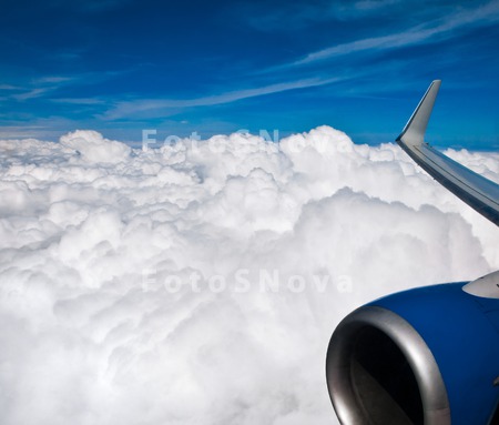 sky_backgrounds_airplane_nobod