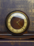 aged_antique_appointment_clock