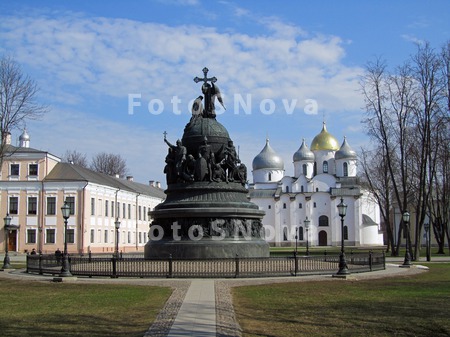 Памятник_Тысяче