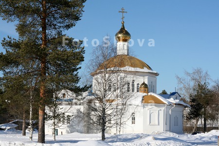 Церковь,_поселок