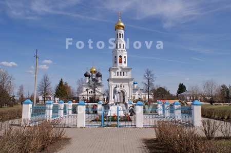 памятник,_обелис