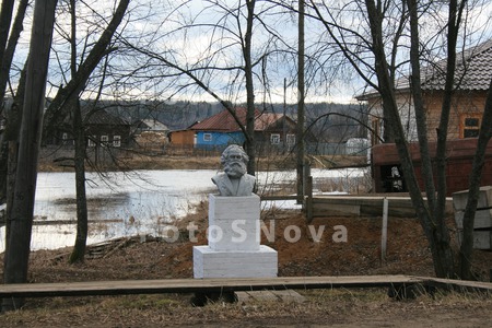 Памятник,_Коми,_р
