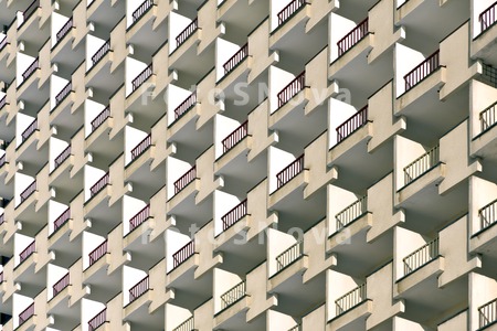 balconies;_white;_high_altitud