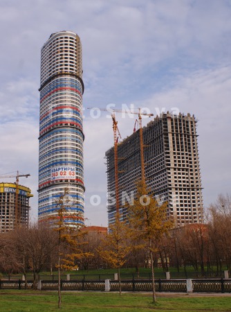 новостройка,_стр