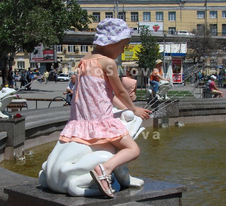 фонтан_девочка_л