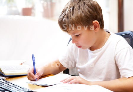 student_education_child_homewo