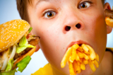 Fast_Food_Eating_Teenager_McDo