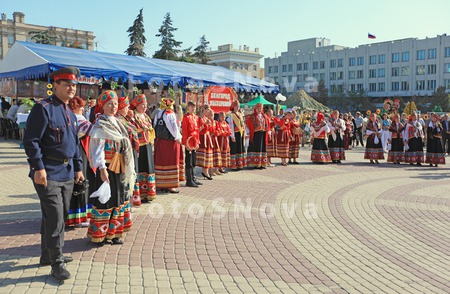 фестиваль,_народ