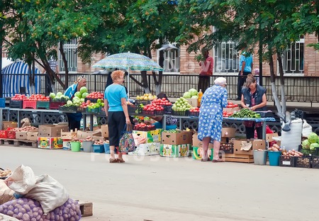 Центральный,_рын