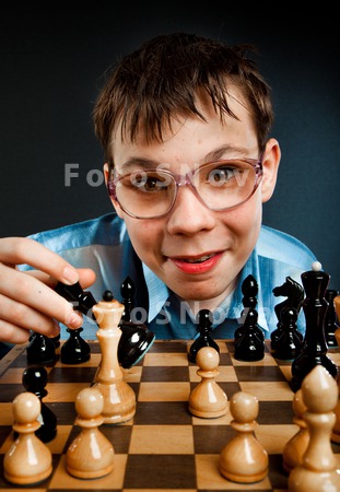 wunderkind_nerd_chess_chessmen