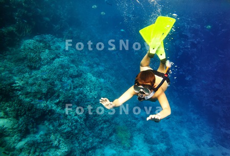 swimming_underwater_water_blue