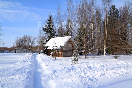 wood_house_rural_scene_old_res