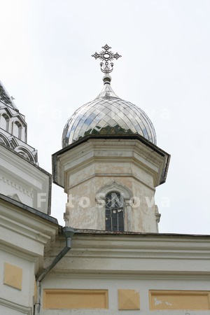 Hram,_tserkov,_religiya,_pravo