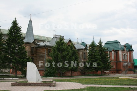 Omsk,_vesna,_ulitsa,_Martyinov