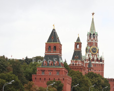 krasnyiy,_Moskva,_Kreml,_kupol