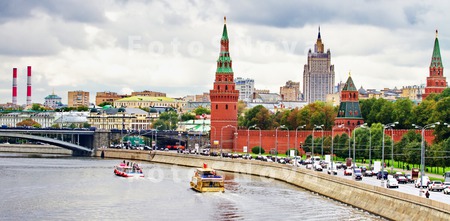 krasnyiy,_Moskva,_Kreml,_kupol