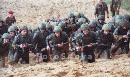 armiya,_orujie,_soldat,_pesok,