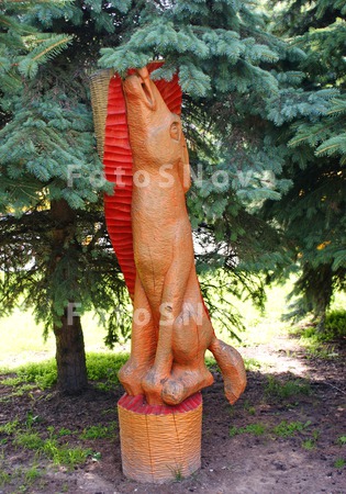 derevyannaya,_figurka,_podelka