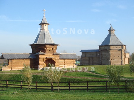 Moskva,_Kolomenskoe,_Osen,_Pey