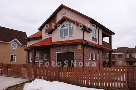 krasivyiy,_sovremennyiy,_dom,_