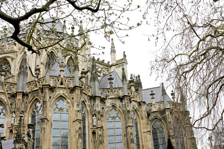 church_religion_cathedral_outd
