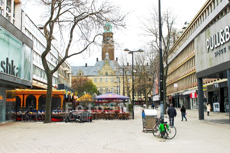 street_rotterdam_netherlands_c