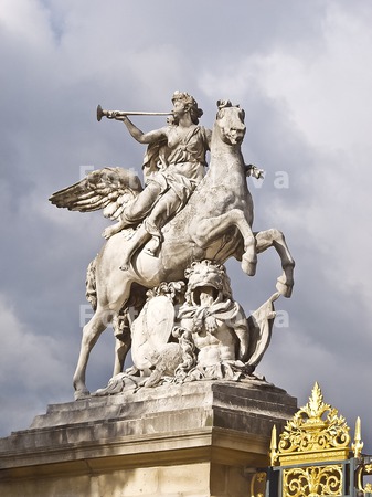 Frantsiya;_statuya;_Parij;_los