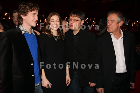 kino_russkoe_rossiyskoe_pokaz_