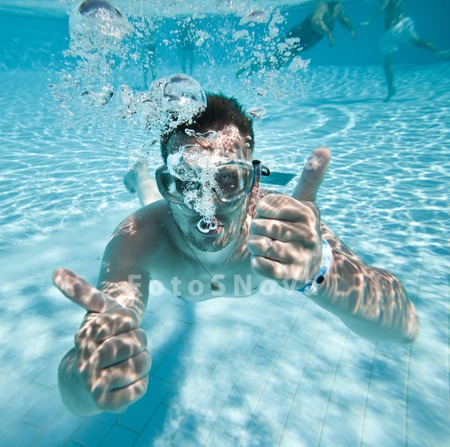 pool_underwater_man_men_summer