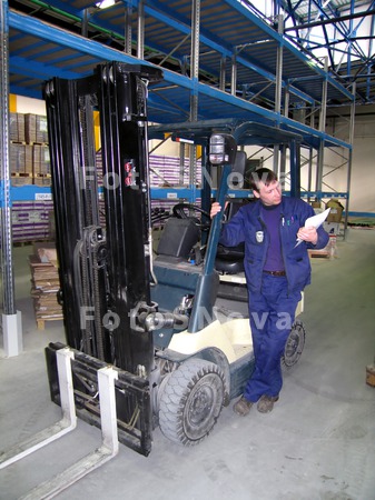 stock_loading_cargo_transporta