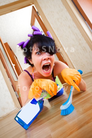 housewife_floor_worker_housewo