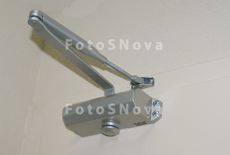 dvernoy,_dovodchik,_zakryitie,
