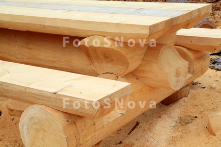 wood_bench_park_outdoor_day_se