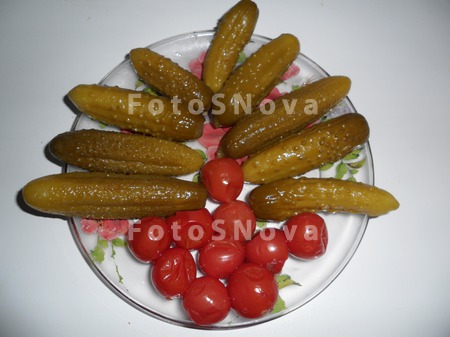 marinad_assorti,_ogurtsyi,_pom