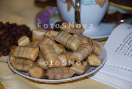 karamel_sladosti_konfetyi_kond