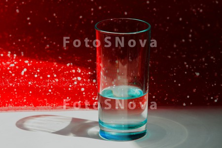 stakan,_voda,_fon,_raznyiy,_ts