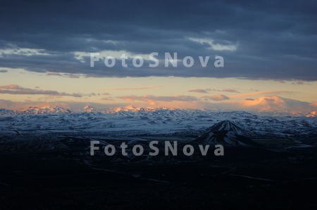 goryi,_Elbrus,_rassvet,_kavkaz
