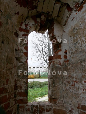 stena_kreposti_s_boynitsoy_gde