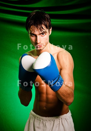 sports_men_gloves_boxing_adult
