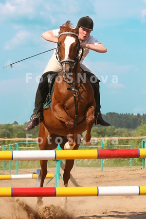 show_jumping_horseman_equestri