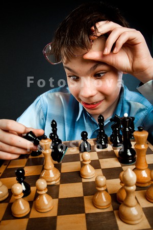 wunderkind_nerd_chess_chessmen