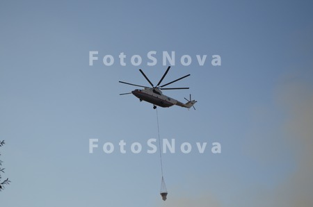 Vertolet,_pojar,_voda,_kanistr