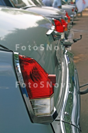 vehicle_vintage_white_chrome_c