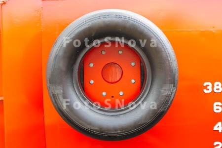 day_new_tug_sea_protection_tir