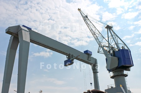 crane_gantry_portal_cargo_tran